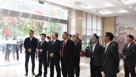 春风马蹄疾 开卷启新程|广西出版传媒集团有限公司领导班子新春走访鼓干劲